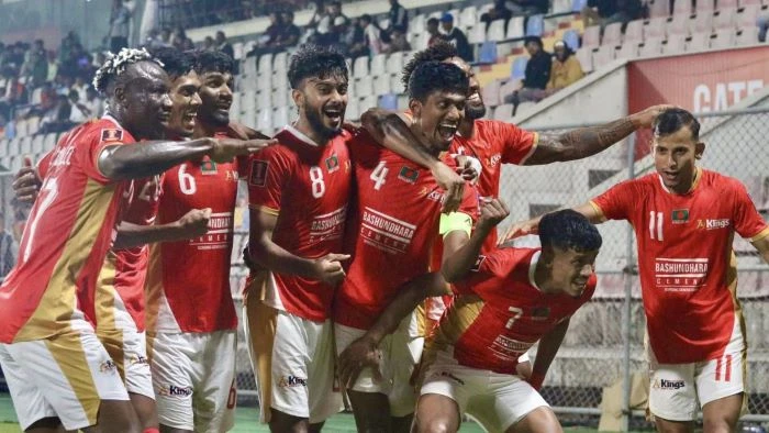 ব্রাদার্স ইউ‌নিয়ন‌কে ৫-১ গো‌লে হারা‌লো বসুন্ধরা কিংস 